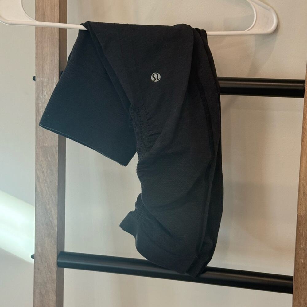 Lululemon Charcoal Cropped Leggings 2